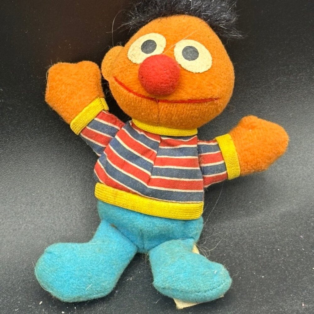 Sesame Street Earnie plush toy Height 5 Inches